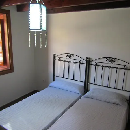Rural House, Quiet Environment. Pool. Jacuzzi. Free Wifi *