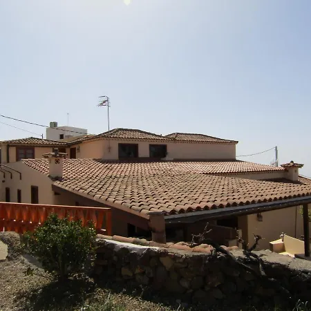 Rural House, Quiet Environment. Pool. Jacuzzi. Free Wifi * 维拉弗洛尔
