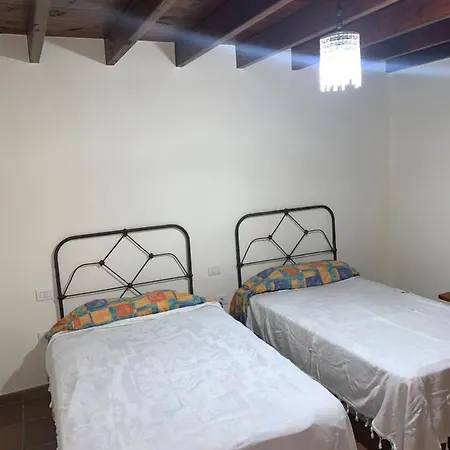 Rural House, Quiet Environment. Pool. Jacuzzi. Free Wifi *