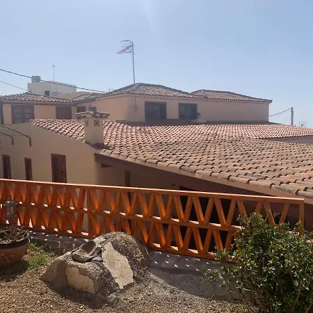 Semesterbostad Rural House, Quiet Environment. Pool. Jacuzzi. Free Wifi
