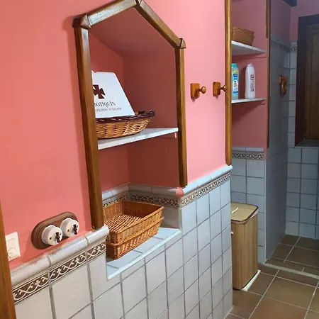 Semesterbostad Rural House, Quiet Environment. Pool. Jacuzzi. Free Wifi Vilaflor