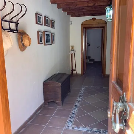 Rural House, Quiet Environment. Pool. Jacuzzi. Free Wifi Semesterbostad