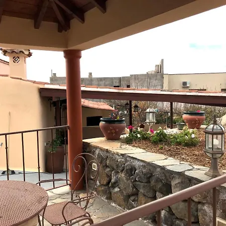 Rural House, Quiet Environment. Pool. Jacuzzi. Free Wifi Vilaflor